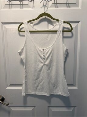 Source Unknown White Ribbed Henley Tank Top
